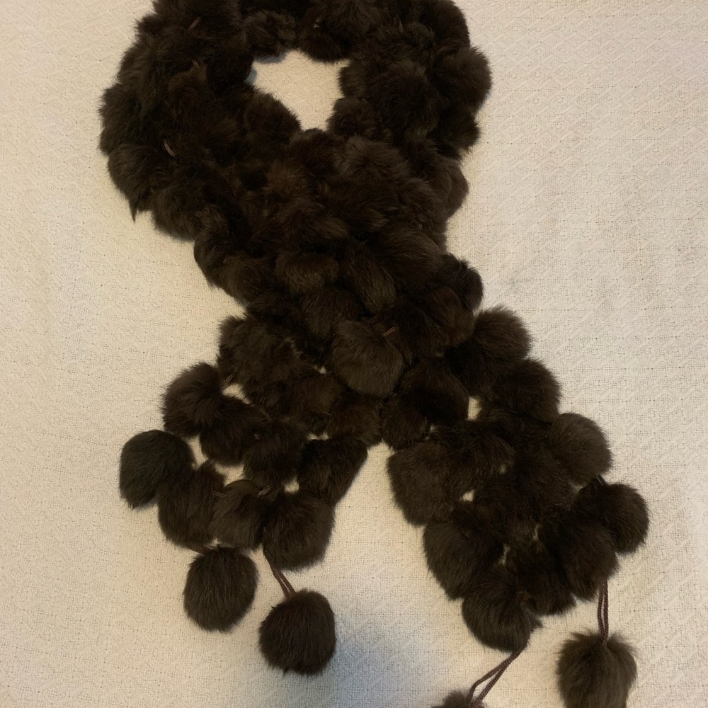 # 3/3 Elegant Dark Brown 100% Rabbit Fur Scarf